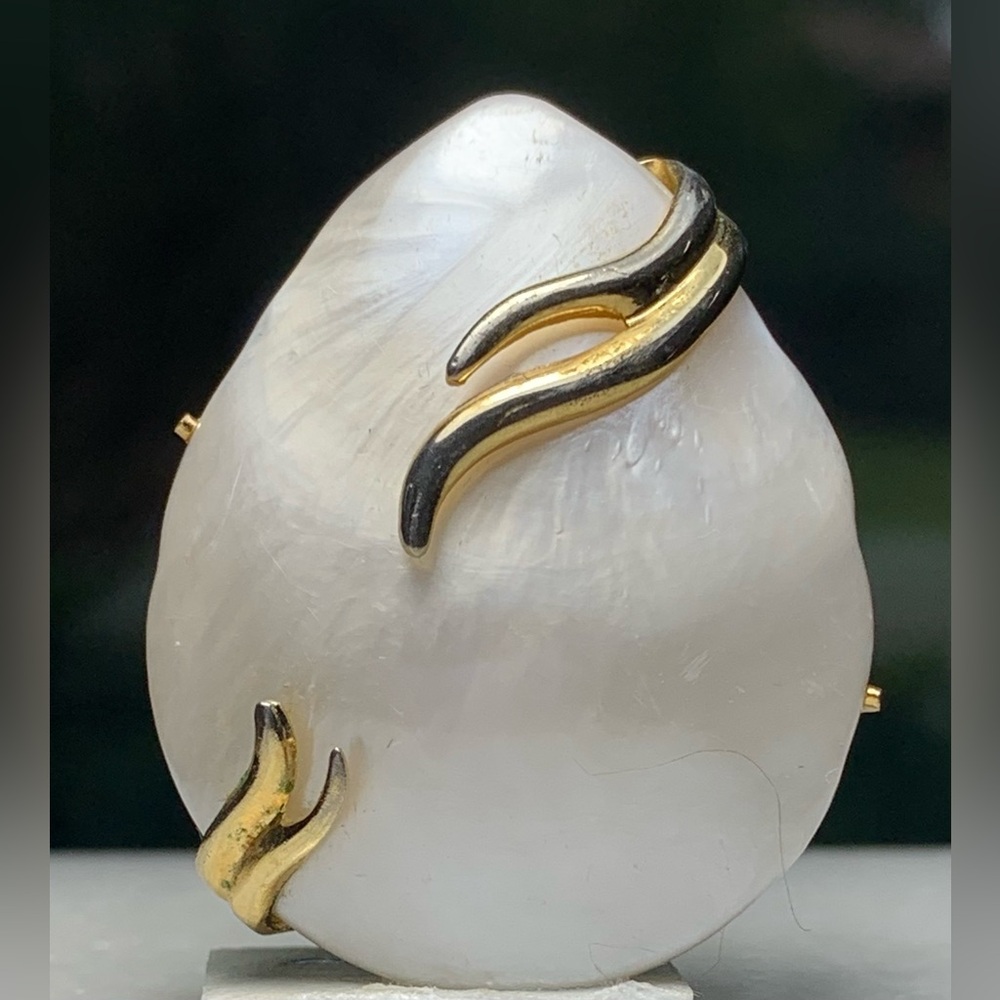 Vintage Emmons © Mother of Pearl Gold Tone Brooch